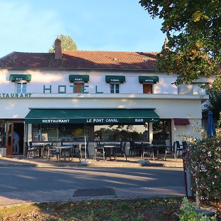 Auberge Du Pont Canal Hotell Briare Exteriör bild